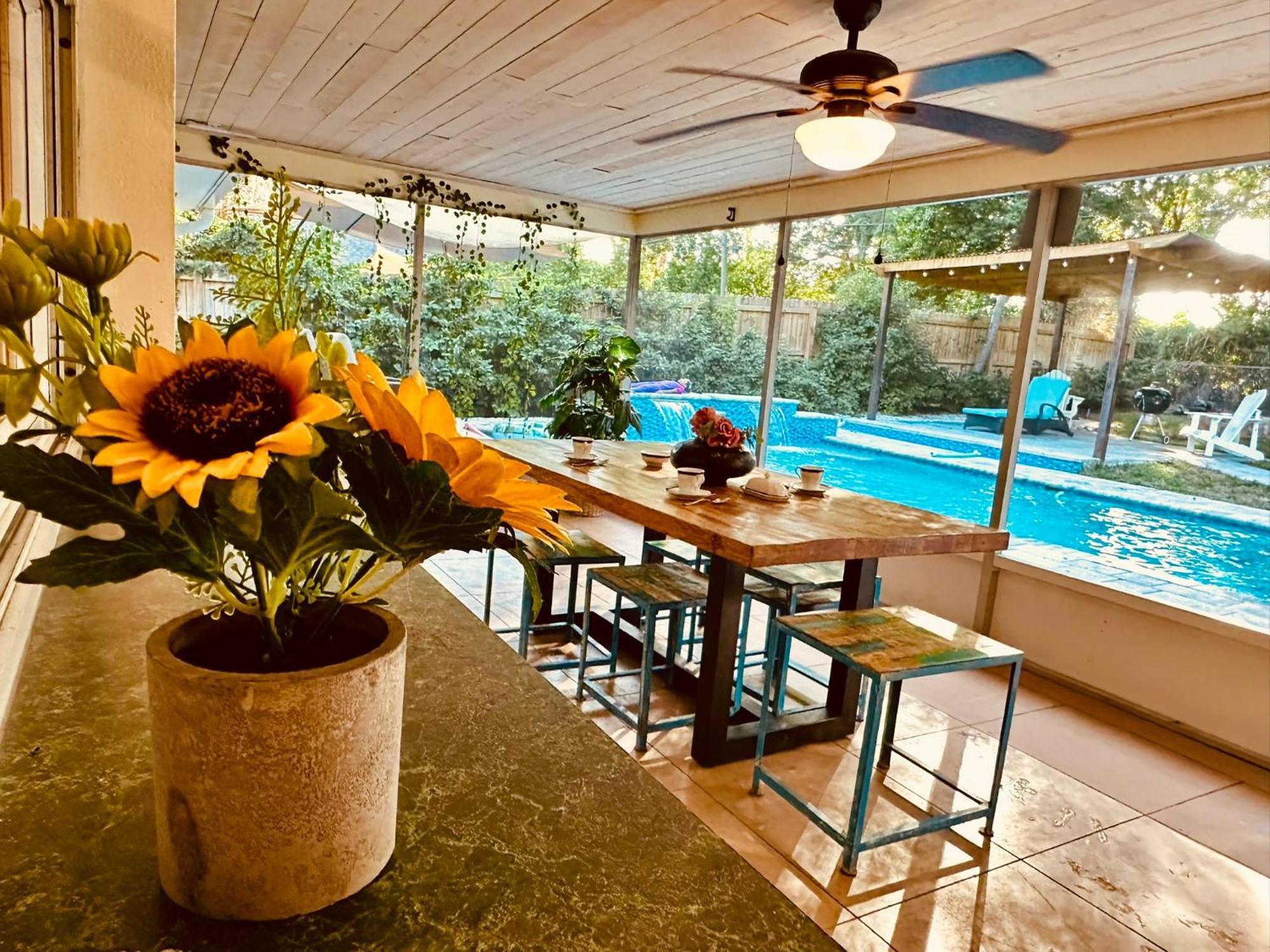 4 Bedroom Clearwater Vacation Home With Amazing Backyard Extérieur photo